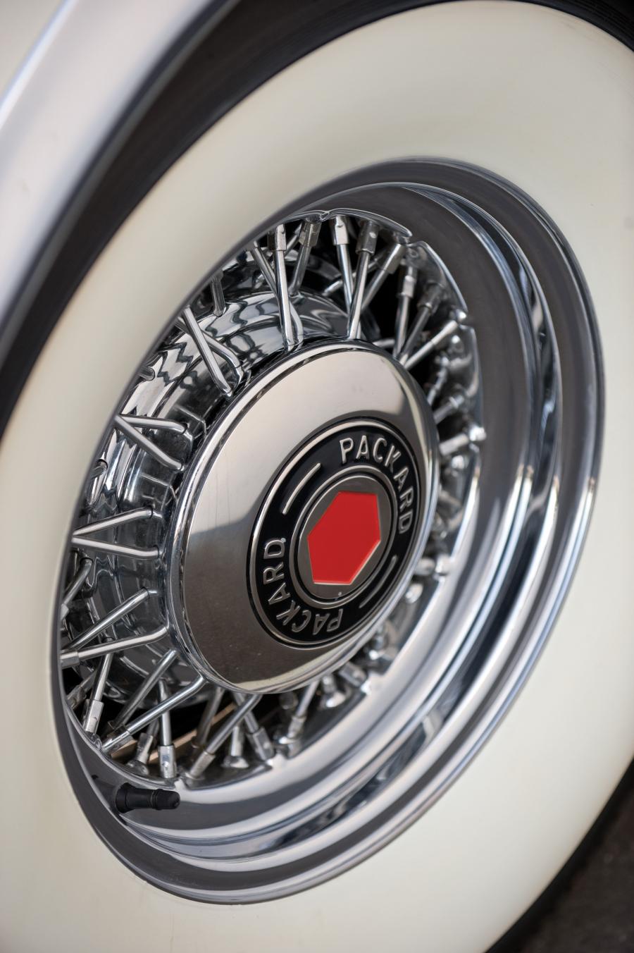  Packard Caribbean Convertible 1954 года  (фото 25 из 36)